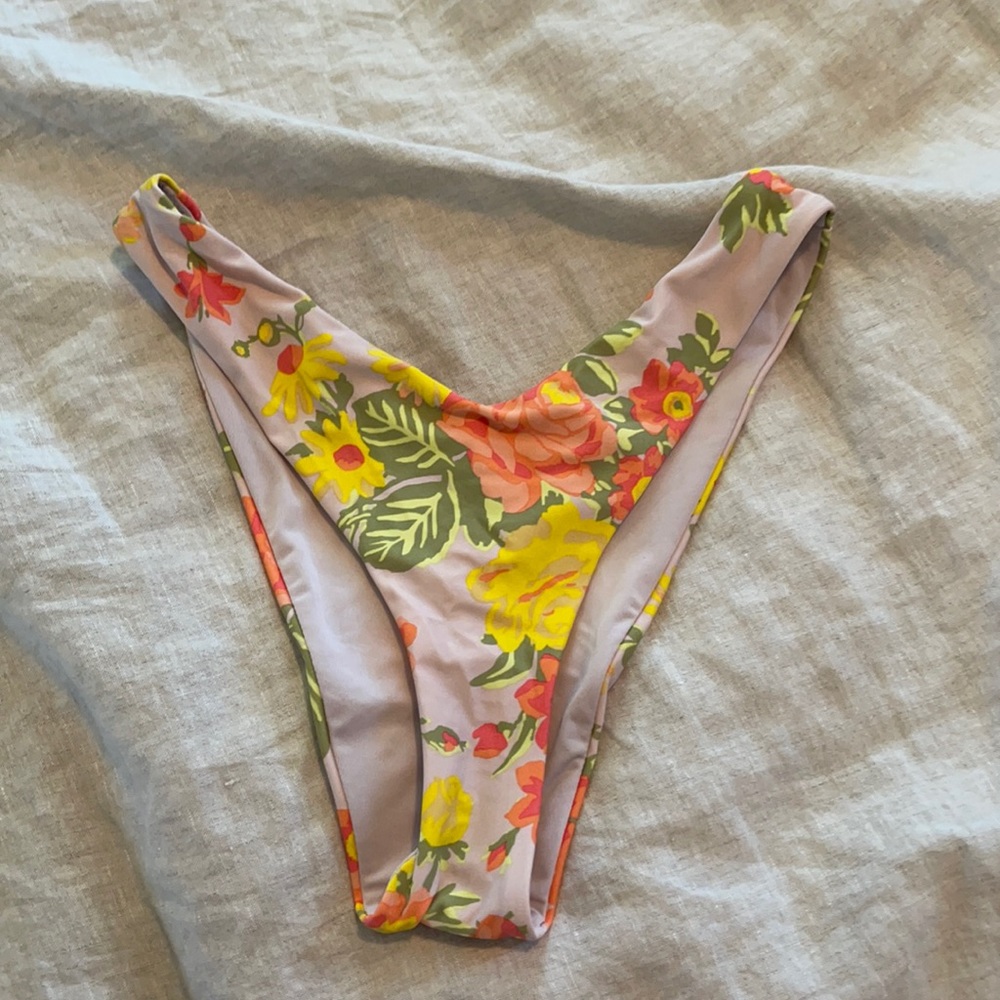 high cut bikini